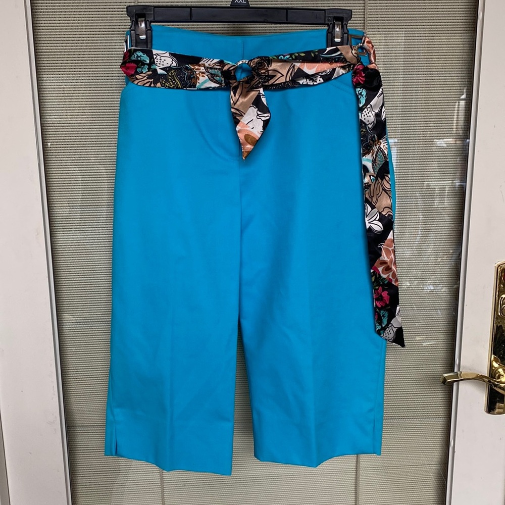 Rafaella Petite Size 10P Baby Blue Capris
